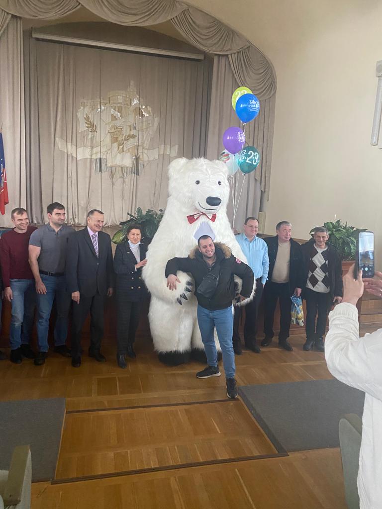 Поздравление с предстоящим праздником сотрудников Ростовского государственного университета путей сообщения
